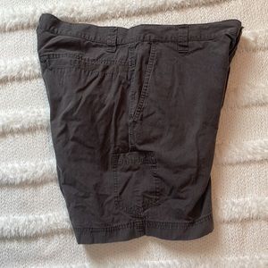 Columbia shorts brown men’s size 36W cotton Flat front pockets